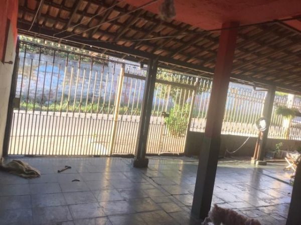 Vende -se  3 casas no são bernardo lote 360m