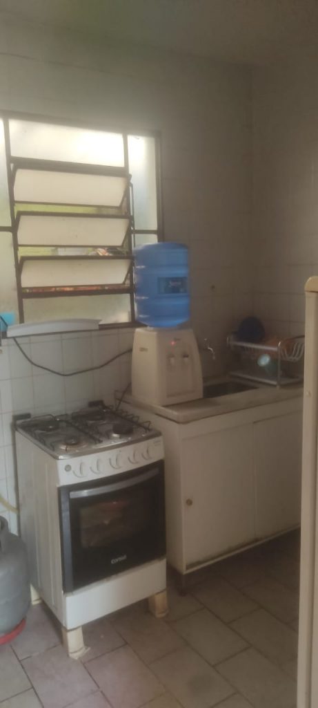Vende-se casa na R. Dinah Rocha Mello/Heliópolis