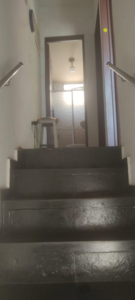 Vende-se casa na R. Dinah Rocha Mello/Heliópolis