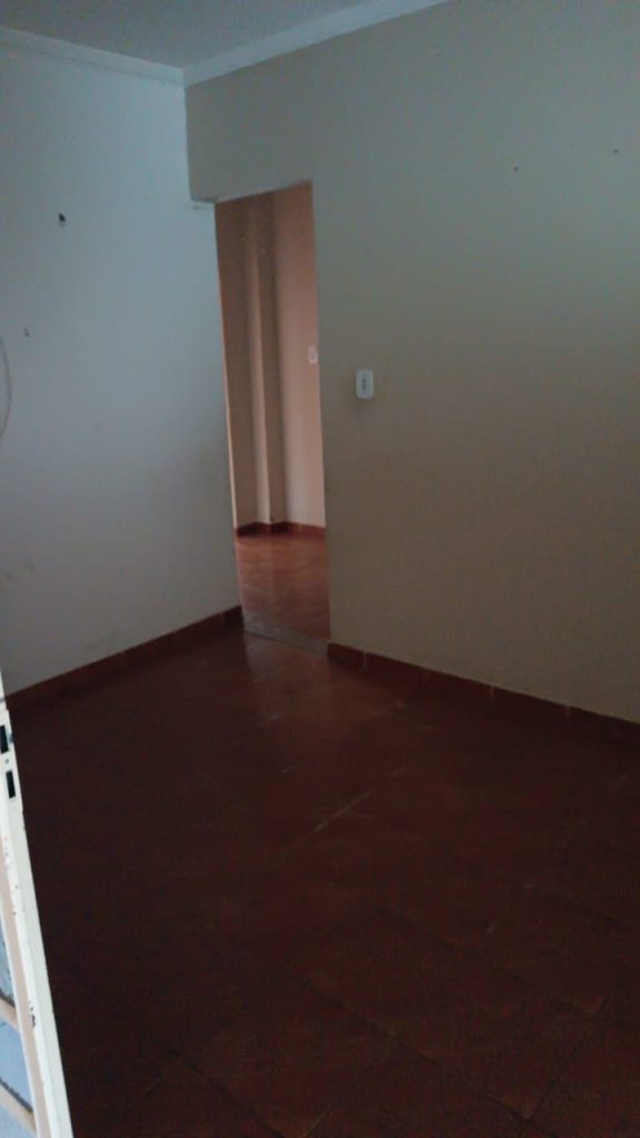 Vende-se casa em Santa Luzia , R.Jaraguá 270 , São Benedito