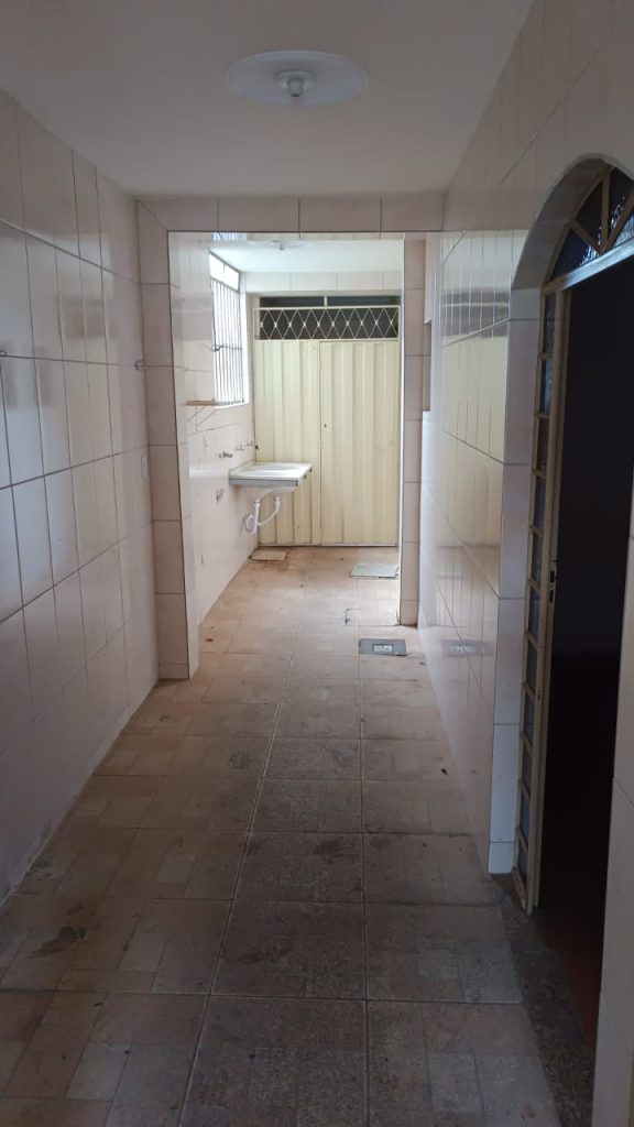 Vende-se casa em Santa Luzia , R.Jaraguá 270 , São Benedito