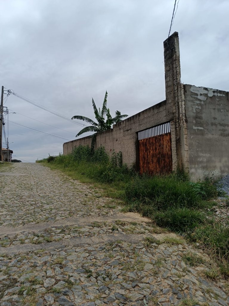 Vendo Lote em Frente a cidade administrativa