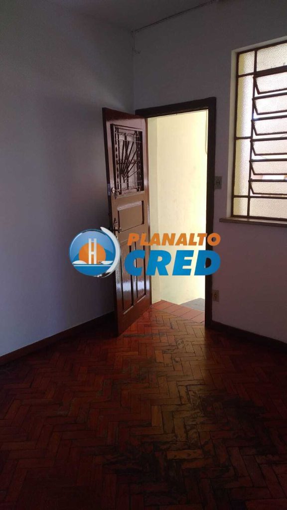 Vende-se Prédio na São Cristóvão , 2 áreas privativas e 2 coberturas