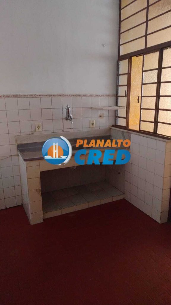 Vende-se Prédio na São Cristóvão , 2 áreas privativas e 2 coberturas