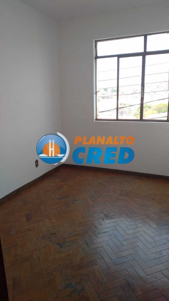 Vende-se Prédio na São Cristóvão , 2 áreas privativas e 2 coberturas