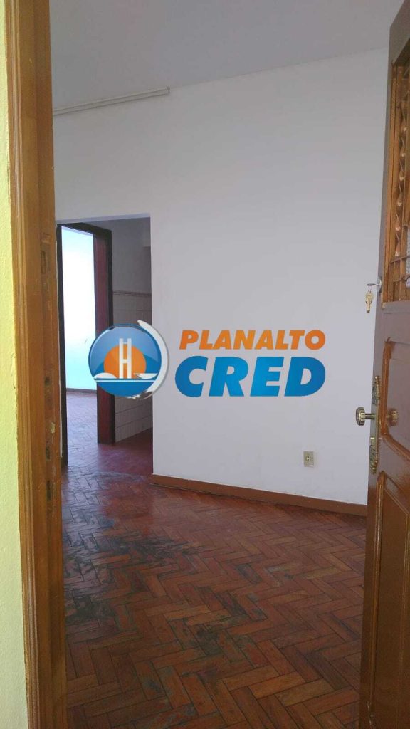 Vende-se Prédio na São Cristóvão , 2 áreas privativas e 2 coberturas