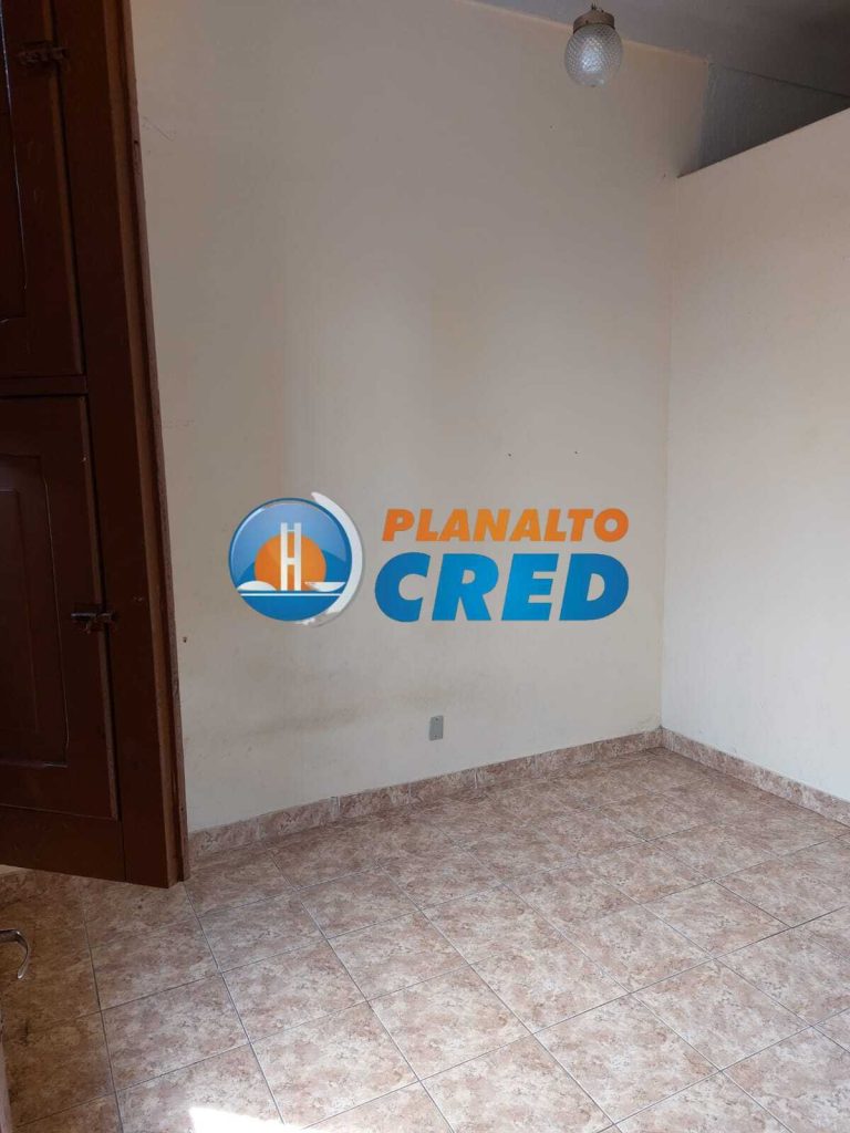 Vende-se Prédio na São Cristóvão , 2 áreas privativas e 2 coberturas