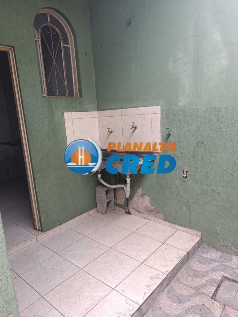 Vende-se Casa Germinada no Bairro Heliópolis