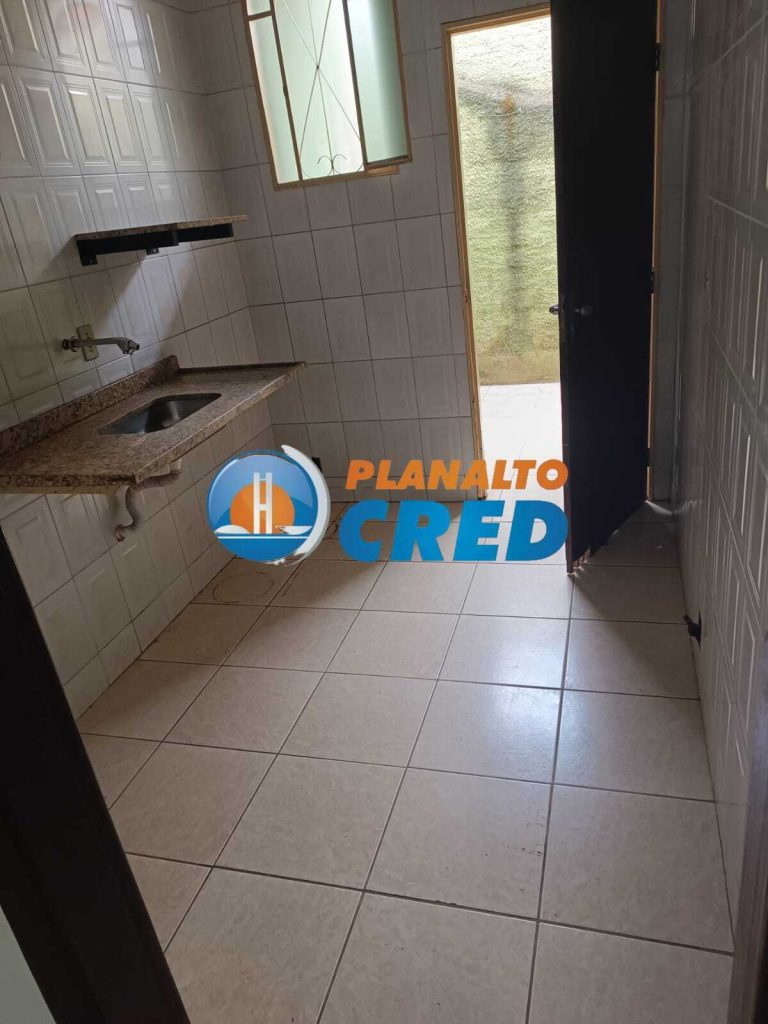 Vende-se Casa Germinada no Bairro Heliópolis
