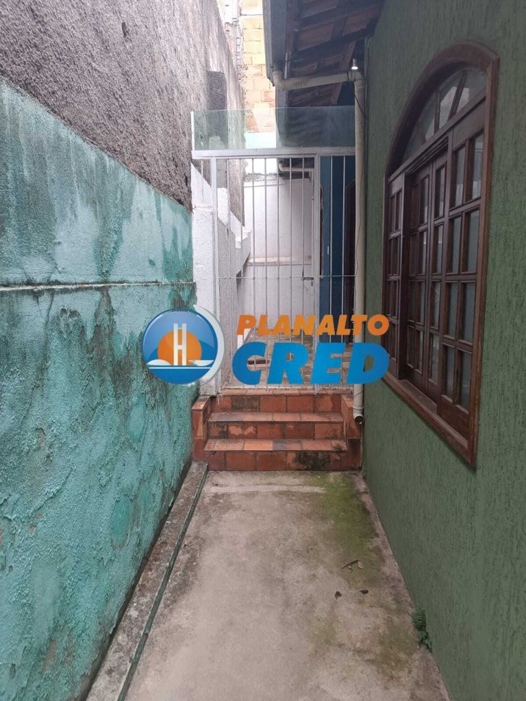 Vende-se Casa Germinada no Bairro Heliópolis