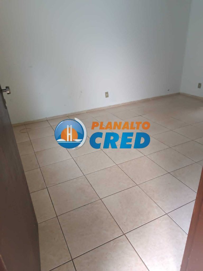 Vende-se Casa Germinada no Bairro Heliópolis
