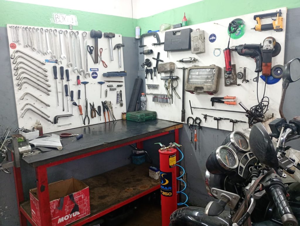 vendo ponto montado de moto pecas e oficina vendo ponto montado de moto pecas e oficina