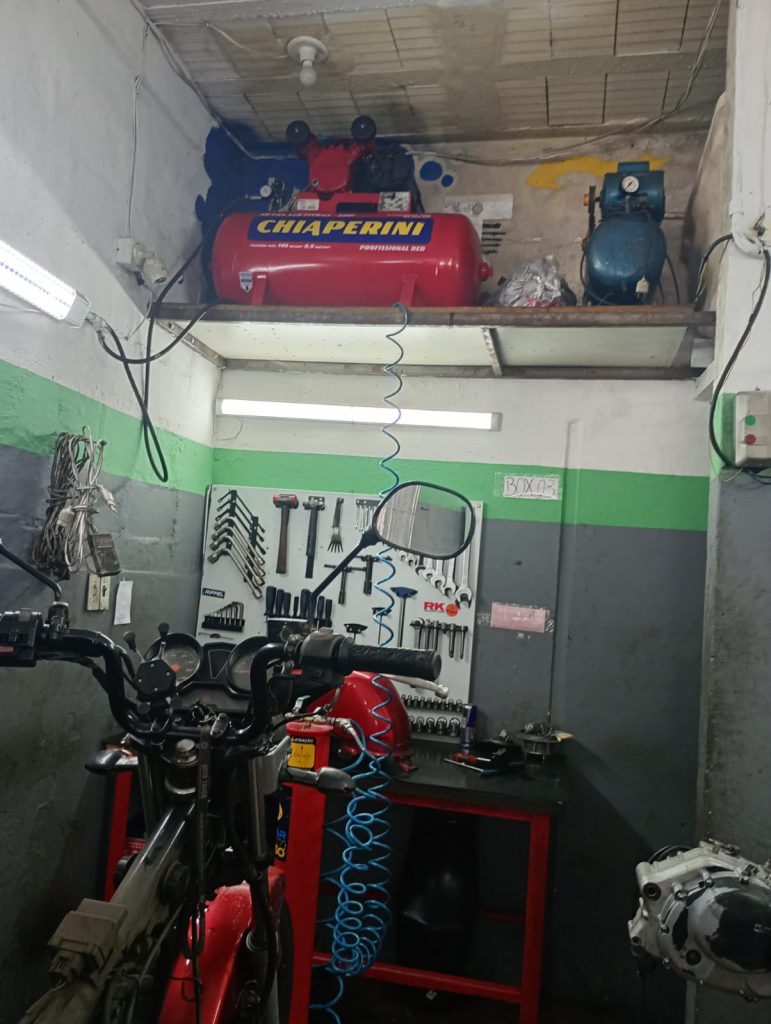vendo ponto montado de moto pecas e oficina vendo ponto montado de moto pecas e oficina